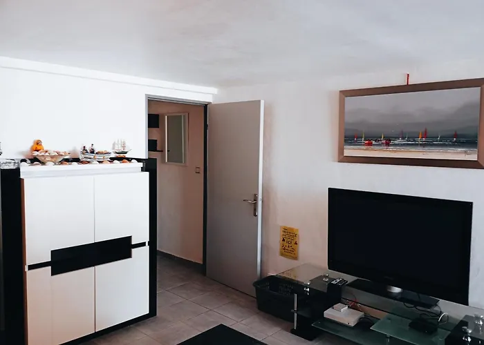 Grand Appartement Proche Port Et Plages, 6 A 8 Pers, 3 Chambres, Climatise