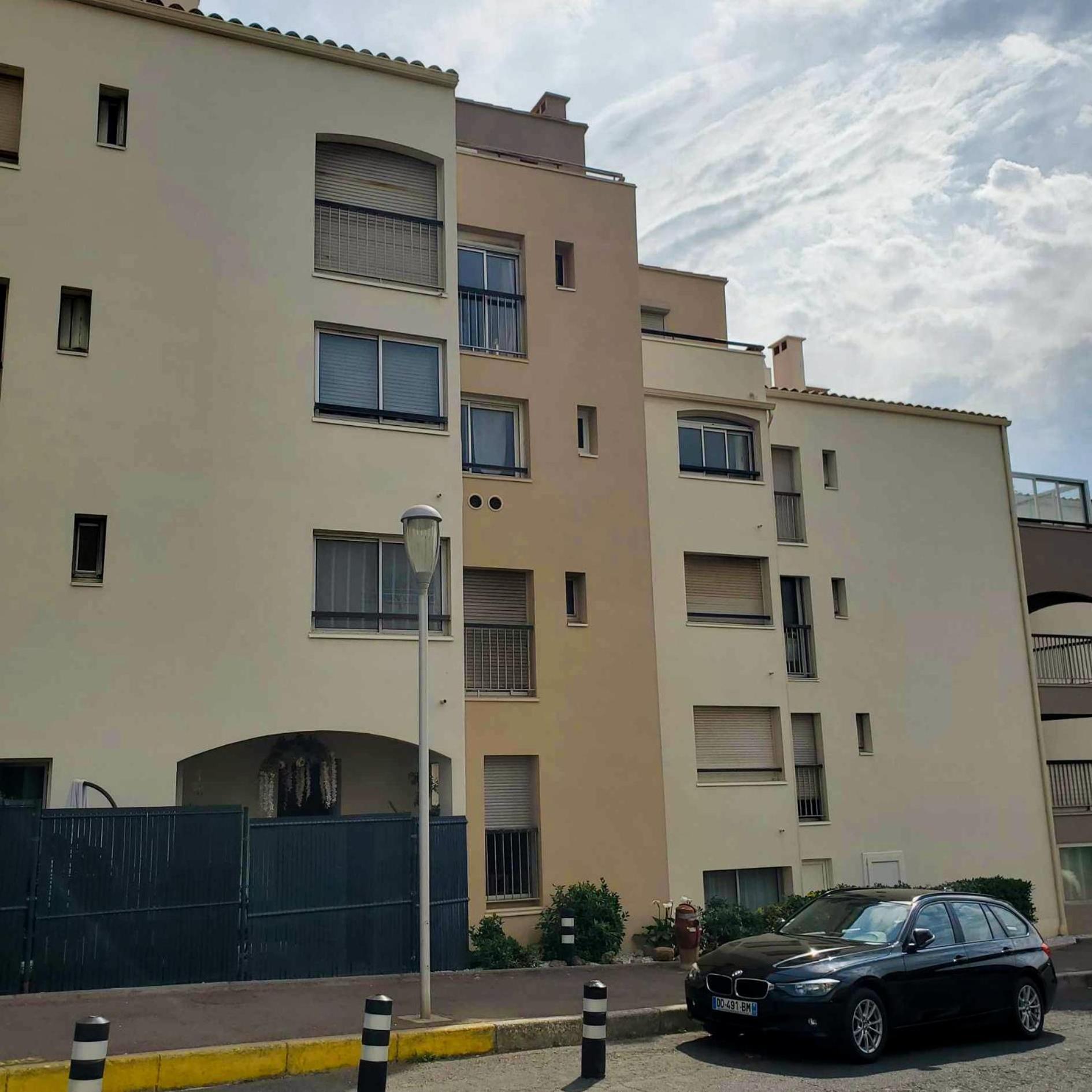 Appartement Grand Proche Port Et Plages, 6 A 8 Pers, 3 Chambres, Climatise Agde