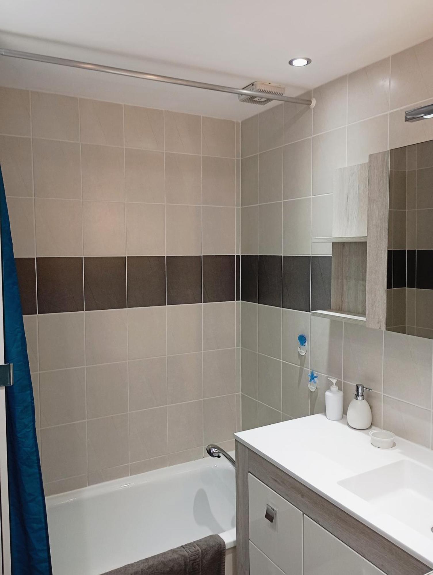 Grand Proche Port Et Plages, 6 A 8 Pers, 3 Chambres, Climatise Appartement